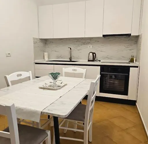 Homebythelake-shiroke *