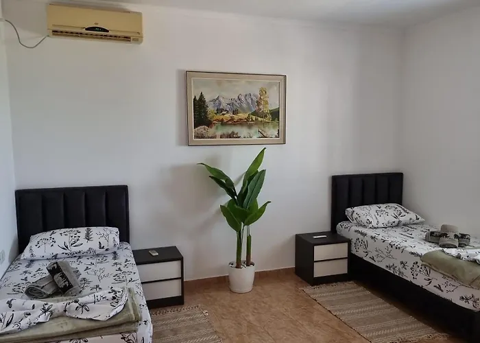 Homebythelake-shiroke Hébergement de vacances *